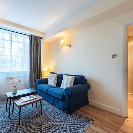 Capital One Bedroom Flat Chelsea Cloisters 724 London Bagian luar foto